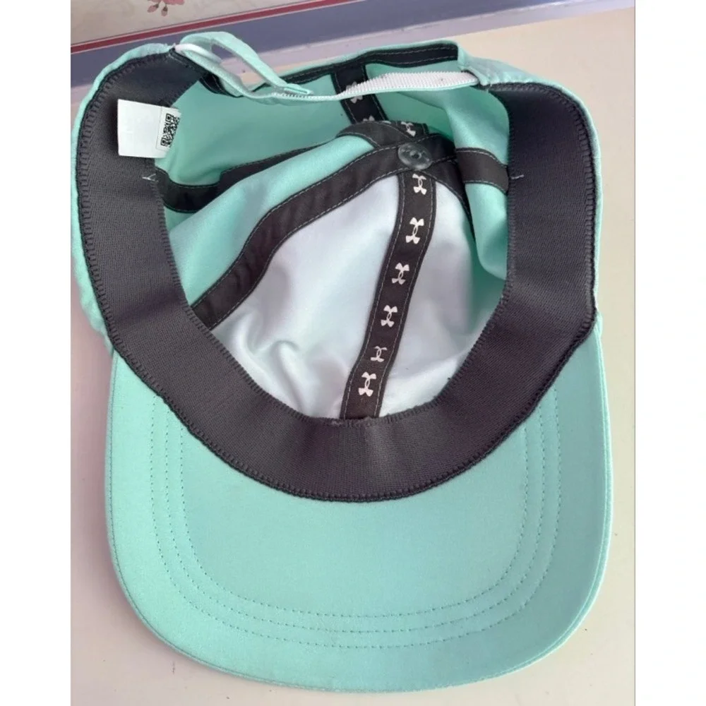 Under Armour Youth light aqua‎ Baseball Cap Hat Adjustable OSFA NK6T78W001721